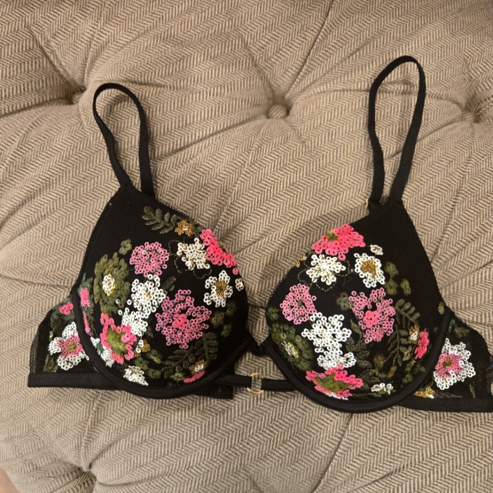 Etam 32B pushup bra
